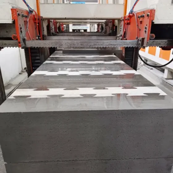 Composite Sandwich Self-insulating Block Production Equipment