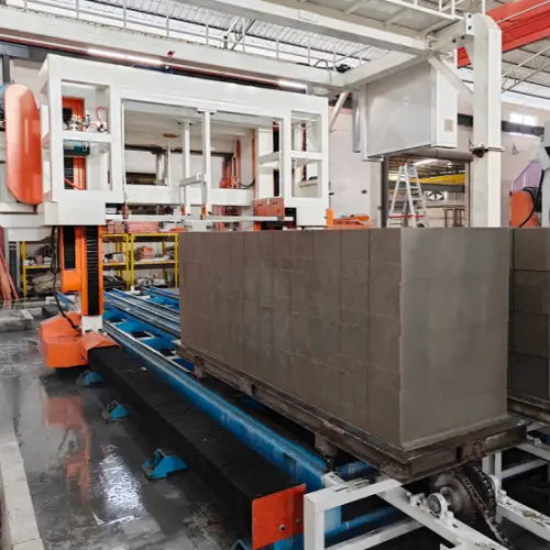 Self-insulation block equipment is good for dry cutting or wet cutting The company developed a new 360-degree rotary cutting saw